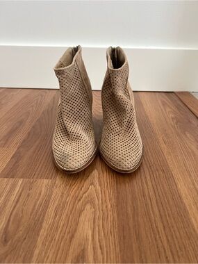 Steve Madden Perforated Beige Ankle Booties